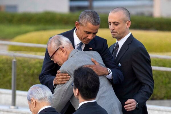 💔 Morre o homem que abraçou Obama — testemunha de Hiroshima se cala