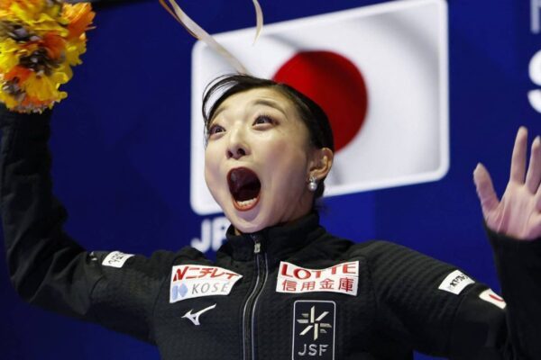 🏆 Adeus dourado: Kaori Sakamoto se despede no topo do pódio