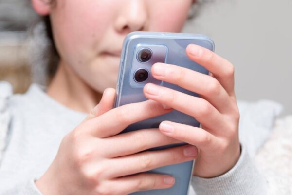 Alunos japoneses estão “viciados” em IA — e isso já preocupa especialistas